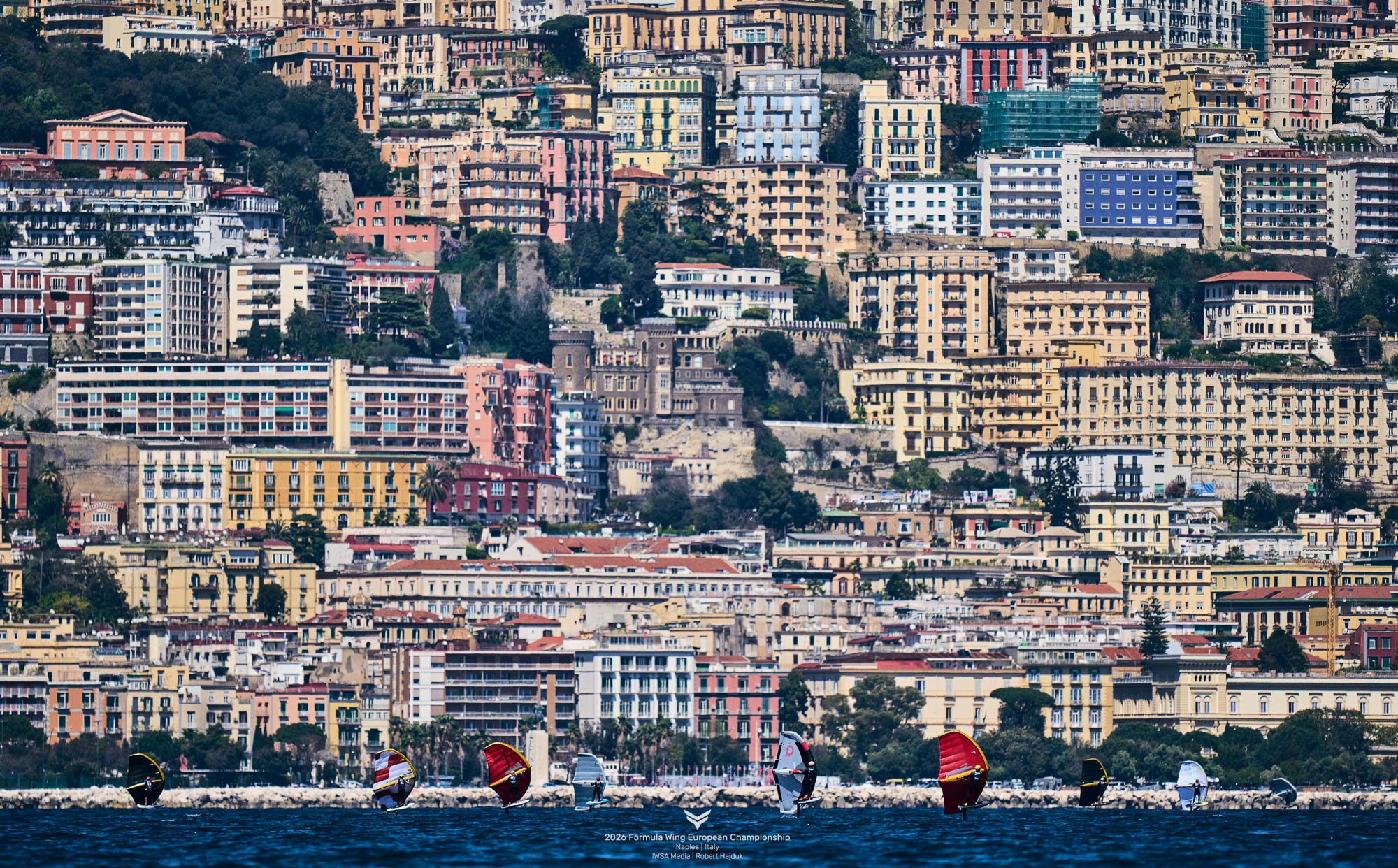 French duo dominate as Formula Wing Europeans begin in Naples